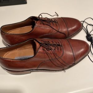 COPY - Men’s size 10 Johnston and Murphy all leather dress shoes